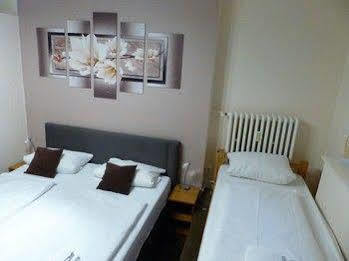 Elegia Am Kurfürstendamm Hotel 2*